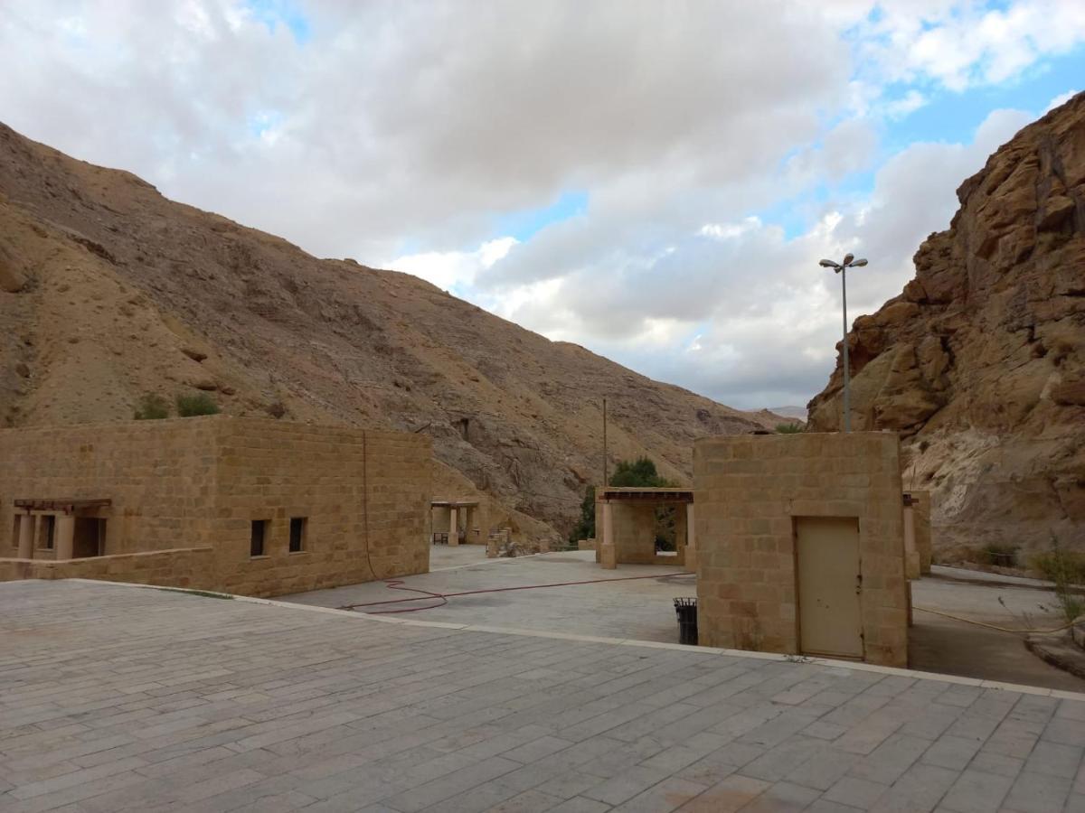 Afra Hot Springs Chalets At-Tafilah Exterior foto